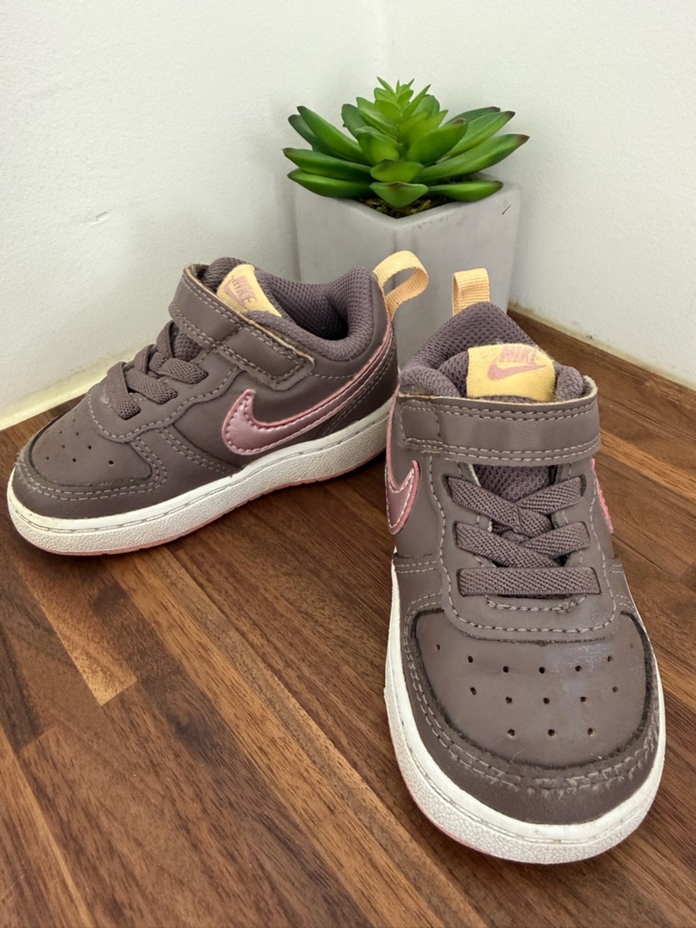 Nike Kids Mauve Purple Sneakers with Pink Swoosh - size 5